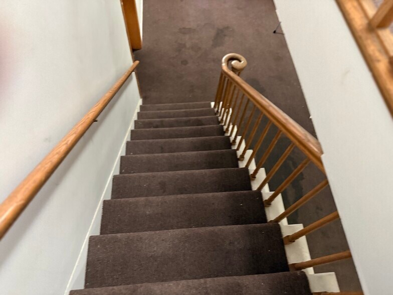 More Photos Of 3303 Riverside Dr, Dayton Apartments For Sale