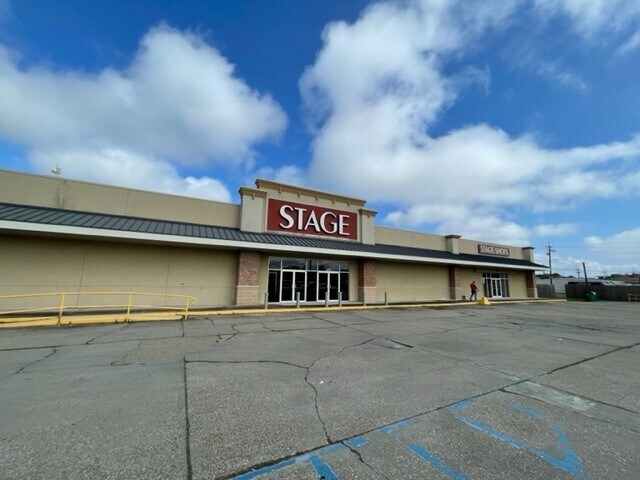 More Photos Of 6433 Highway 182 E, Morgan City Storefront For Lease