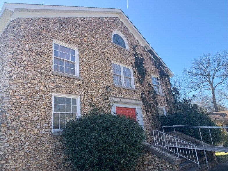 More Photos Of 8127 6th Ave N, Birmingham Religious Facility For Lease