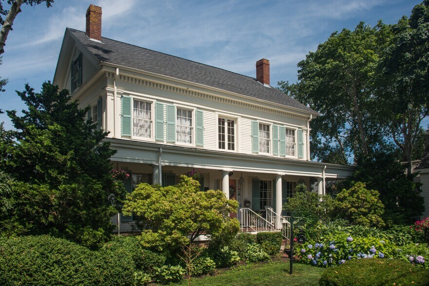 Primary Photo Of 308 Old Main St, South Yarmouth Hospitality For Sale