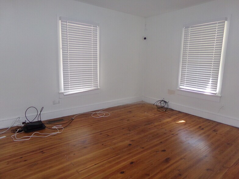 More Photos Of 5355-5341 Austell Rd, Austell Freestanding For Sale