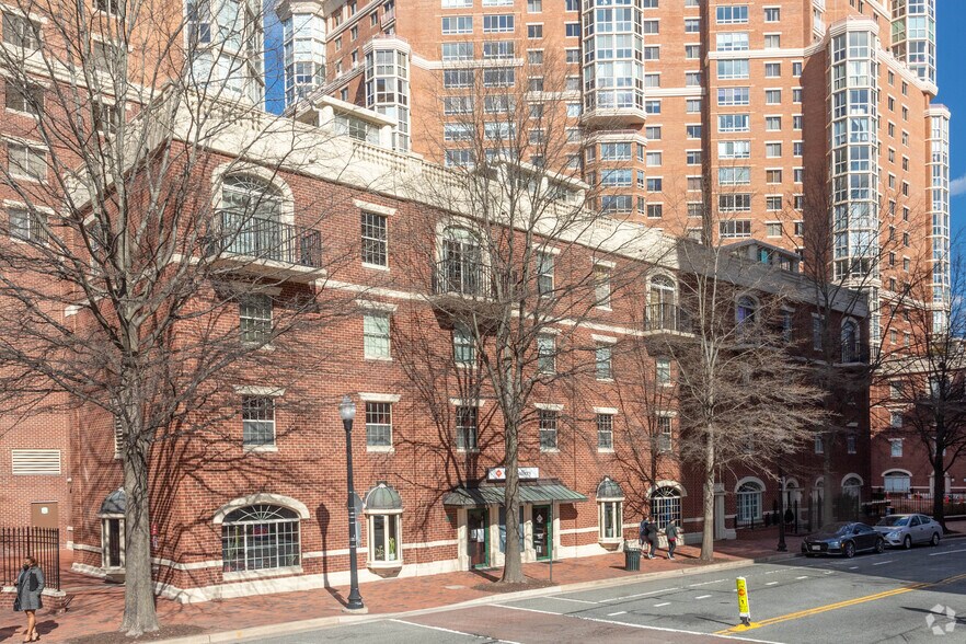 More Photos Of 2121-2131 Jamieson Ave, Alexandria Apartments For Lease