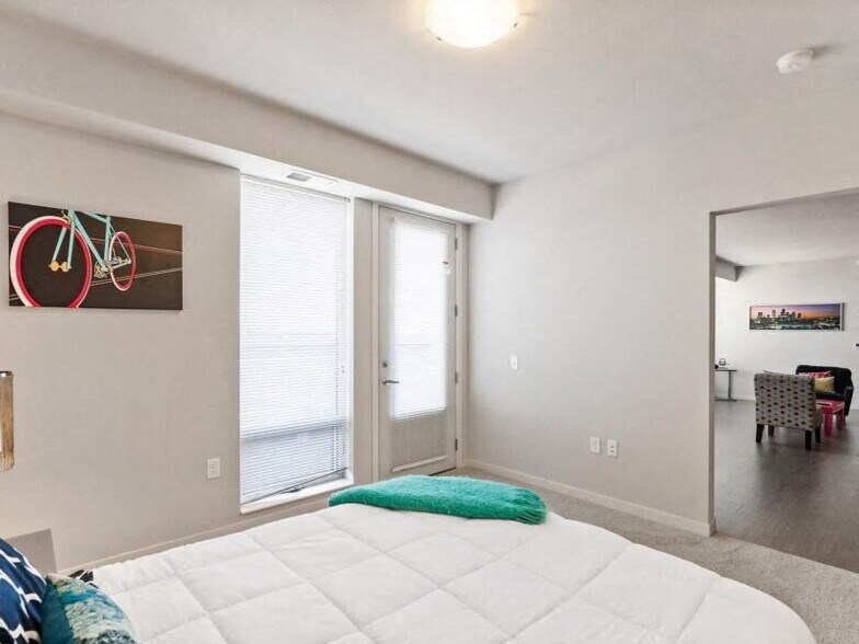 More Photos Of 2922 Aldrich Ave S, Minneapolis Apartments For Lease