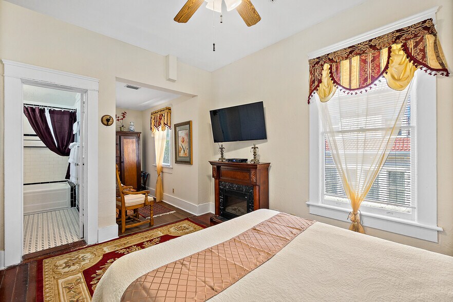 More Photos Of 444 S Beach St, Daytona Beach Hospitality For Sale