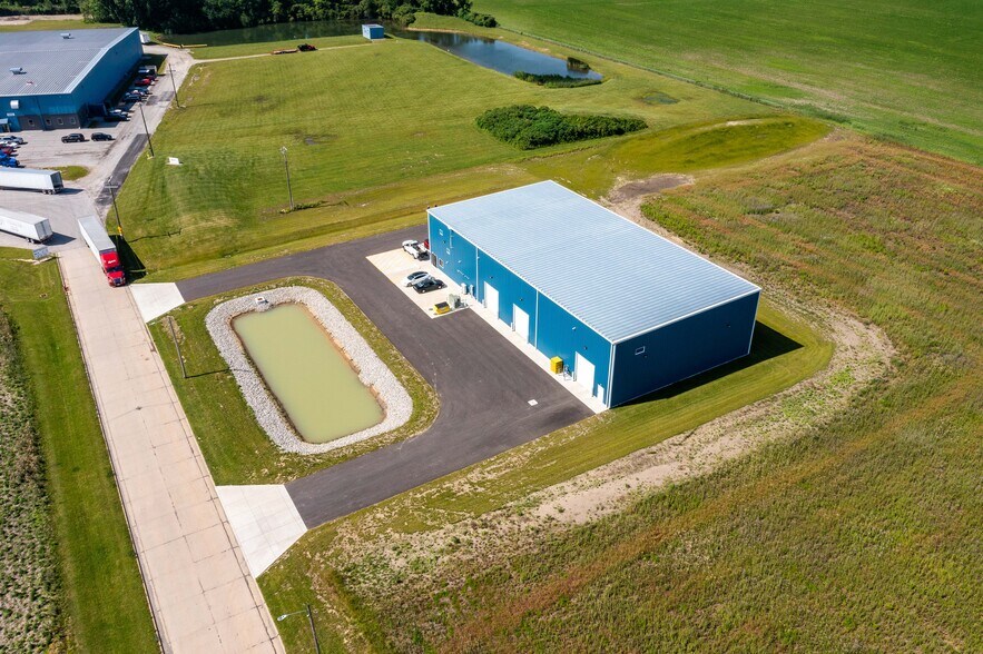 More Photos Of 19 Fort Monroe Industrial Pkwy, Monroeville Warehouse For Sale