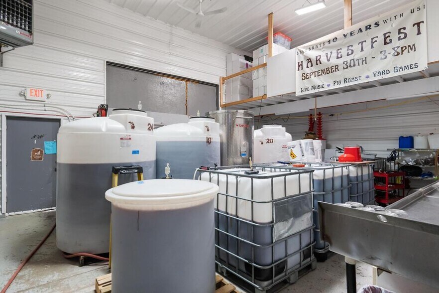 More Photos Of 9090 M-68, Alanson Storefront For Sale