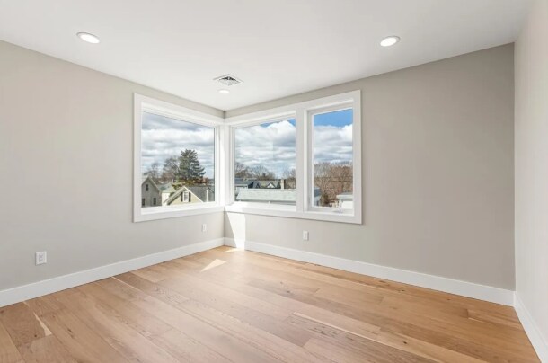 More Photos Of 308 Newton St, Waltham Apartments For Sale