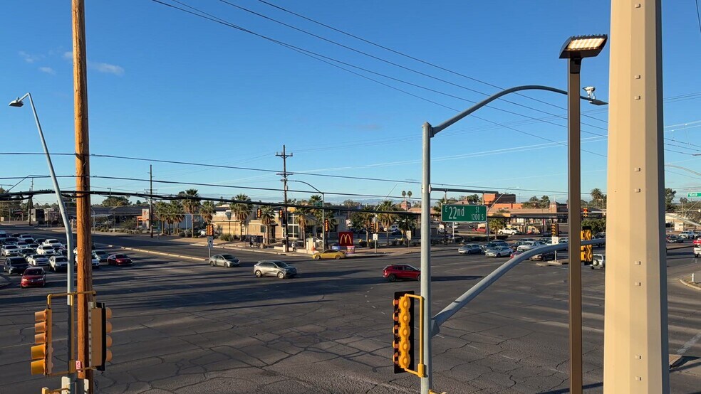 Primary Photo Of 7101 E 22nd St, Tucson Fast Food For Sale