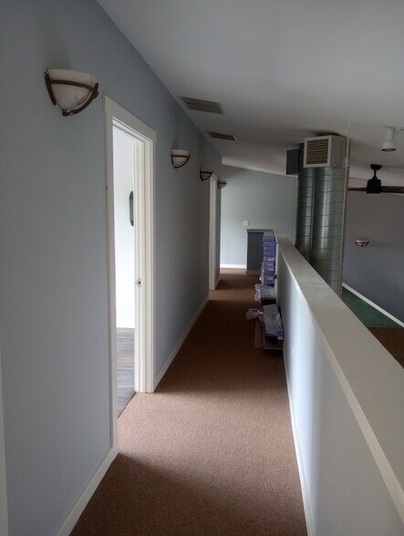 More Photos Of 115-127 Kellogg Rd, Bellingham Unknown For Lease