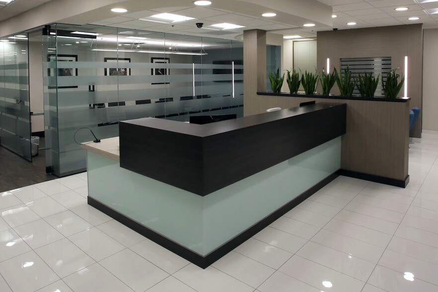 More Photos Of 468 N Camden Dr, Beverly Hills Office For Lease