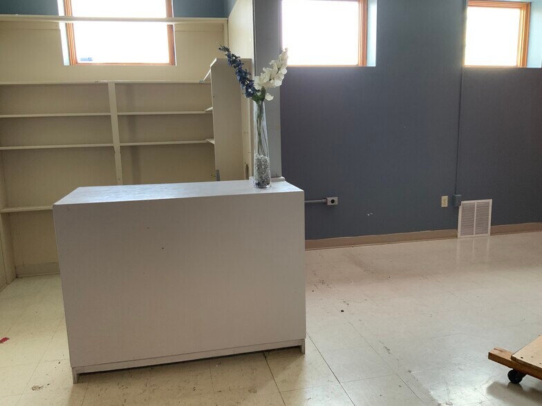 More Photos Of 1935 Q St, Lincoln Freestanding For Sale