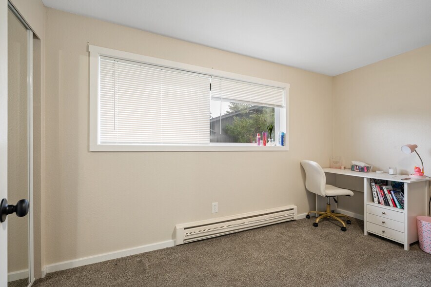 More Photos Of 20611 108th Ave SE, Kent Apartments For Sale