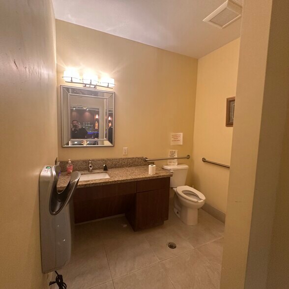 More Photos Of 3200 S Congress Ave, Boynton Beach Medical For Lease