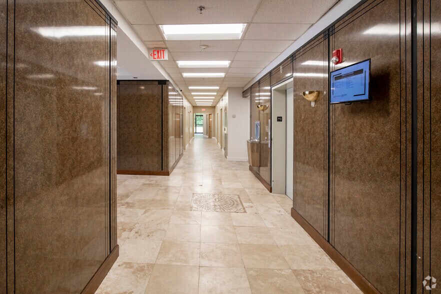 181 W Valley Ave, Birmingham, AL 35209 Lofts/Showrooms For Lease