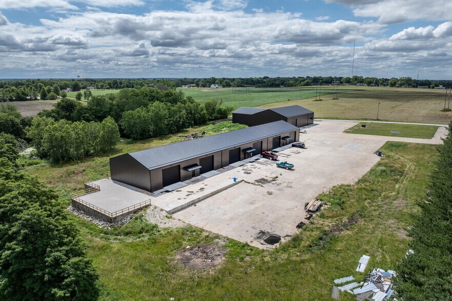 More Photos Of 5101 Kochs Ln, Quincy Warehouse For Lease