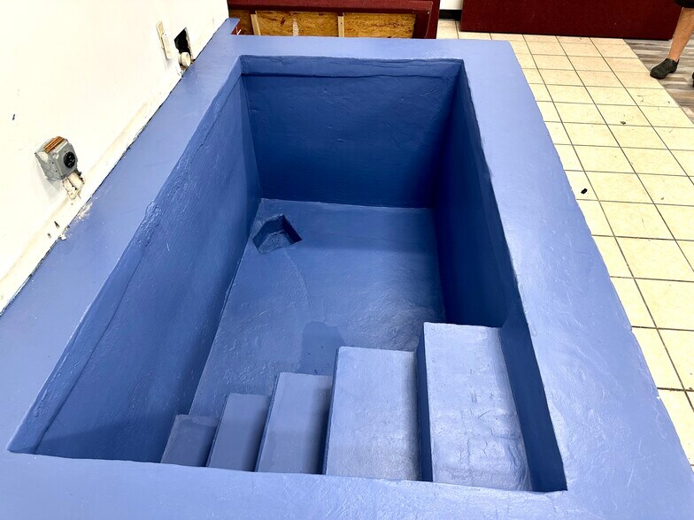 More Photos Of 346 Denison St, Baltimore Religious Facility For Sale