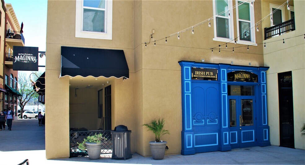 More Photos Of 24450 Main St, Newhall Unknown For Lease