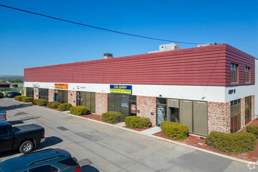 Primary Photo Of 4001A 19 St NE, Calgary Warehouse For Lease