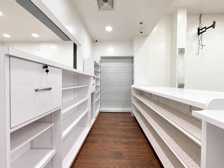 More Photos Of 93-05 37th Ave, Jackson Heights Apartments For Lease