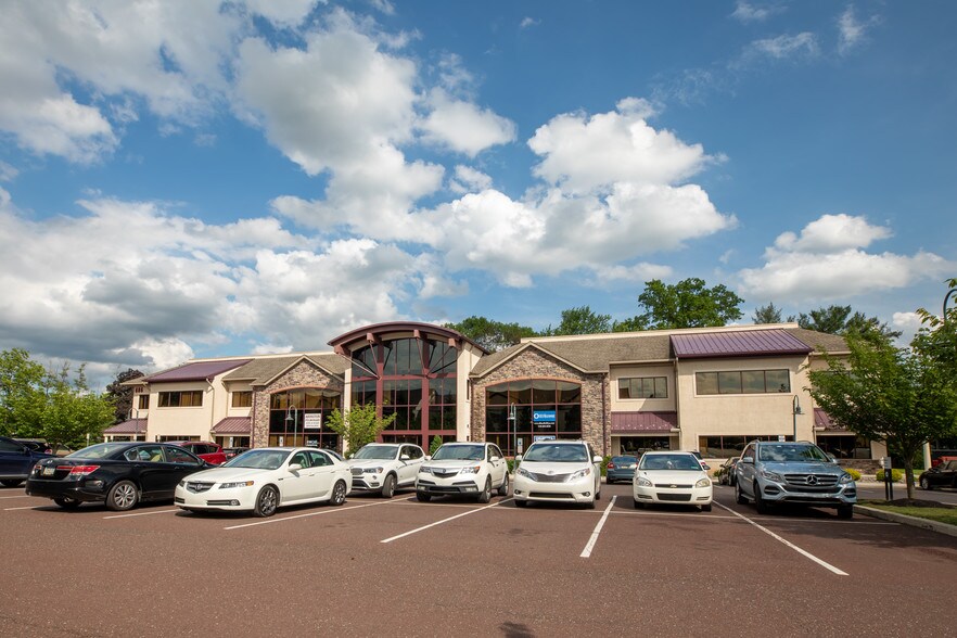 More Photos Of 676 Dekalb Pike, Blue Bell Unknown For Lease