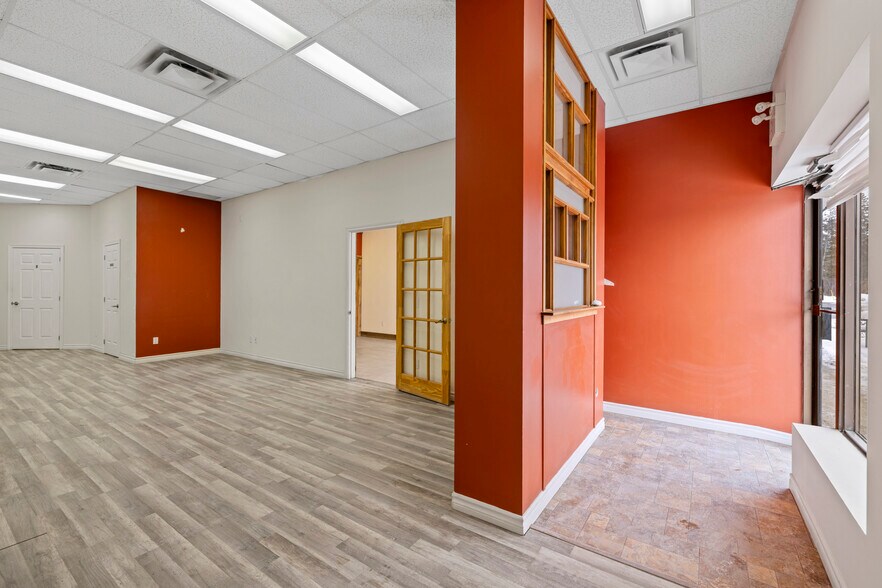 More Photos Of 47 Northumberland St, North Dumfries General Retail For Lease