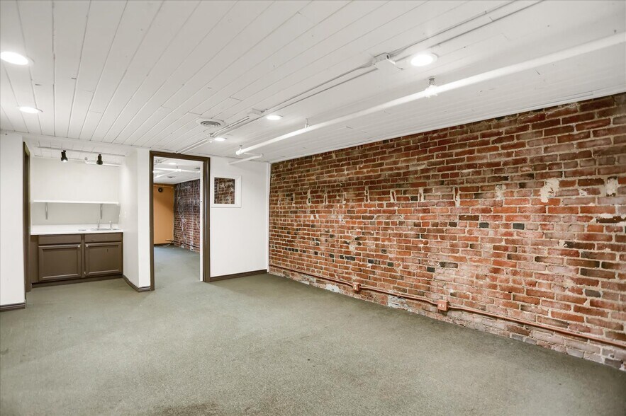 More Photos Of 1620 Market St, Denver Office For Lease