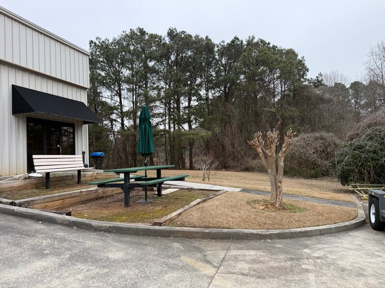 More Photos Of 126 P Rickman Industrial Dr, Canton Industrial For Lease