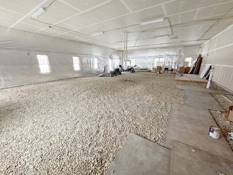 More Photos Of 1365 Kelso Dr, Kent Medical For Sale