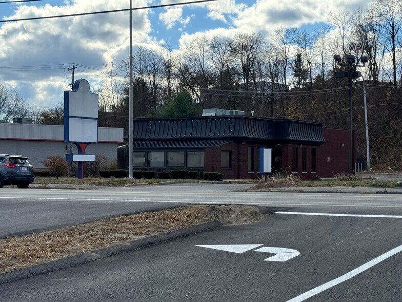 Primary Photo Of 505 John Fitch Hwy, Fitchburg General Retail For Lease