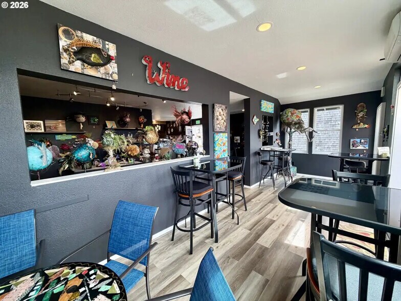 More Photos Of 404 Garibaldi (Hwy 101), Garibaldi General Retail For Sale