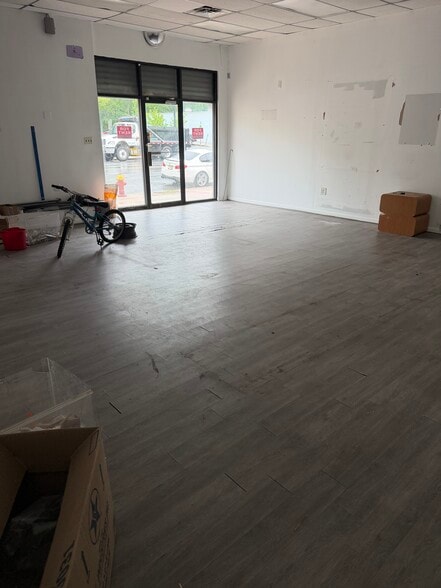 More Photos Of 126 Washington Ave, Belleville Storefront Retail Residential For Lease
