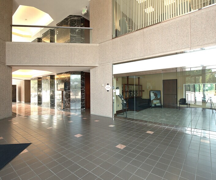 More Photos Of 1995 N Park Pl SE, Atlanta Office For Lease
