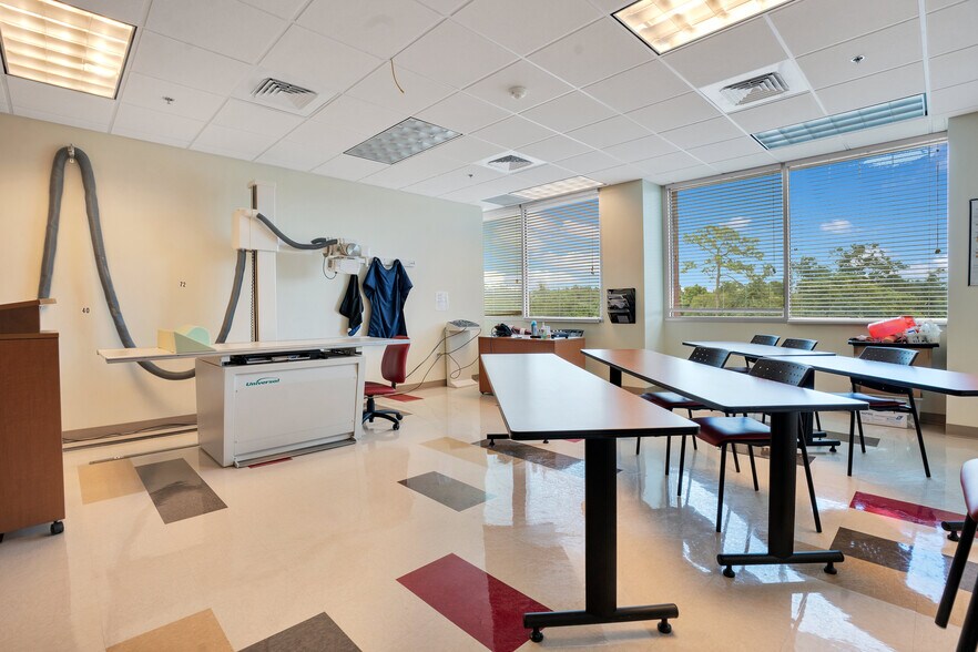 More Photos Of 177 Montgomery Rd, Altamonte Springs Medical For Sale