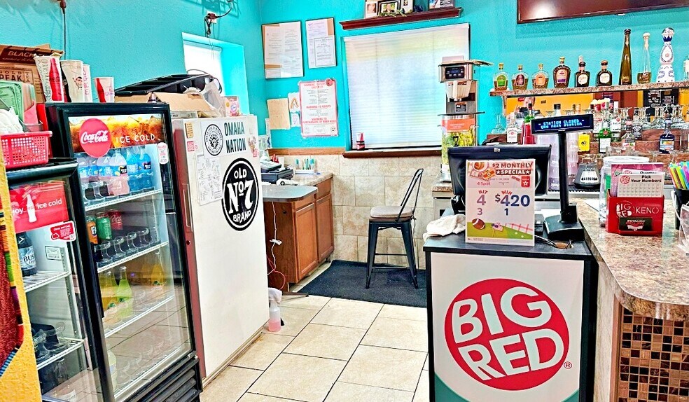 More Photos Of 8508-8510 N 30th St, Omaha Restaurant For Sale