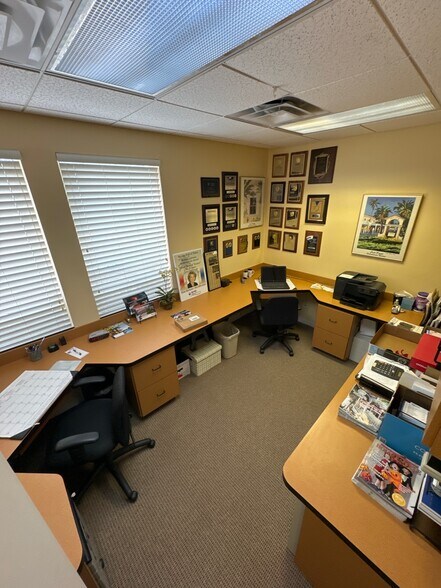 More Photos Of 1314 E Venice Ave, Venice Medical For Sale