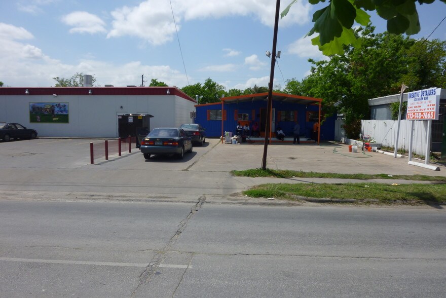 More Photos Of 6728 Cullen Blvd, Houston Freestanding For Sale