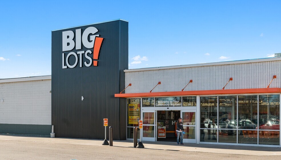 More Photos Of 2255 N Main St, Longmont Unknown For Lease