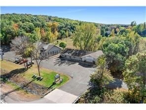 More Photos Of 821 Us-8, Saint Croix Falls Veterinarian Kennel For Sale