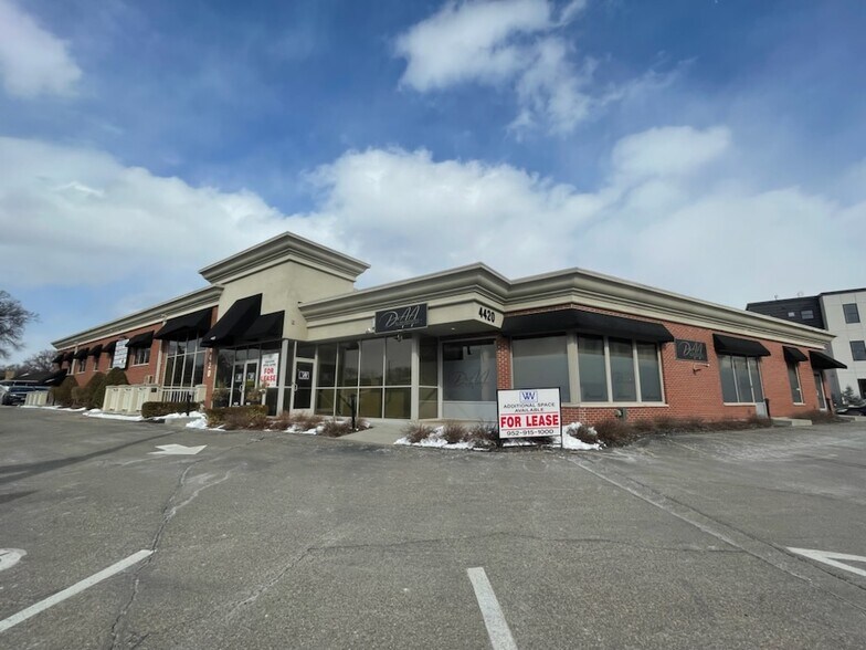 More Photos Of 4420 Valley View Rd, Edina Office For Lease