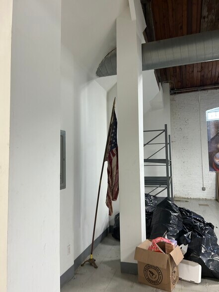 More Photos Of 2221 E Clearfield St, Philadelphia Warehouse For Lease
