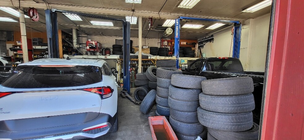 More Photos Of 582 Butler St, Pittsburgh Auto Repair For Sale