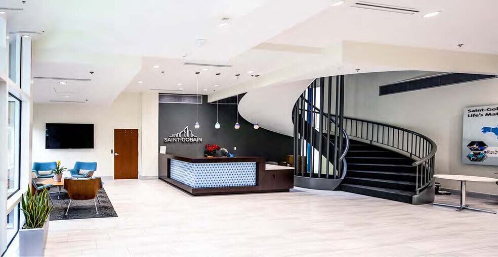 More Photos Of 31500 Solon Rd, Solon Office For Lease