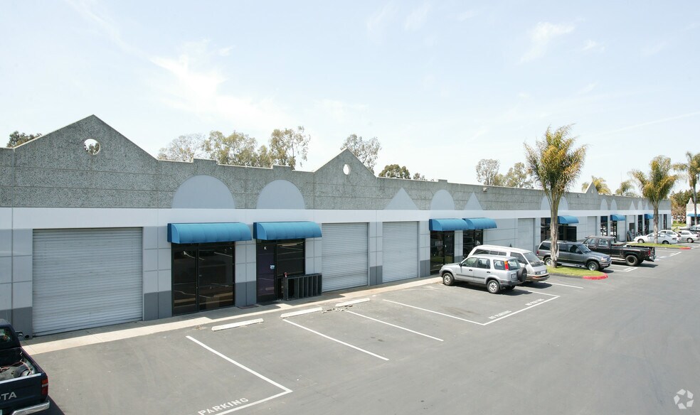 More Photos Of 8545 Arjons Dr, San Diego Manufacturing For Lease