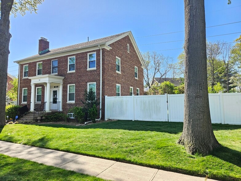 More Photos Of Ellington Avenue West Ave, Garden City Land For Sale