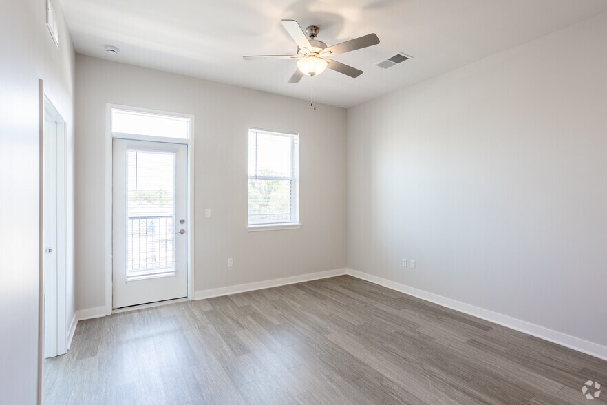 More Photos Of 501 4th Ave SE, Cedar Rapids Apartments For Lease