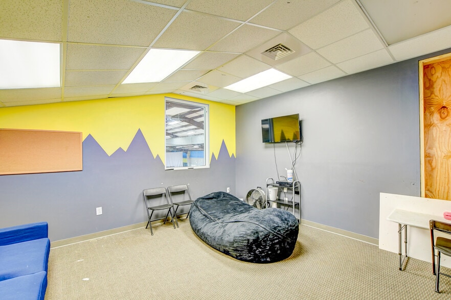 More Photos Of 3400 Turgot Ln, Mount Pleasant Health Club For Lease