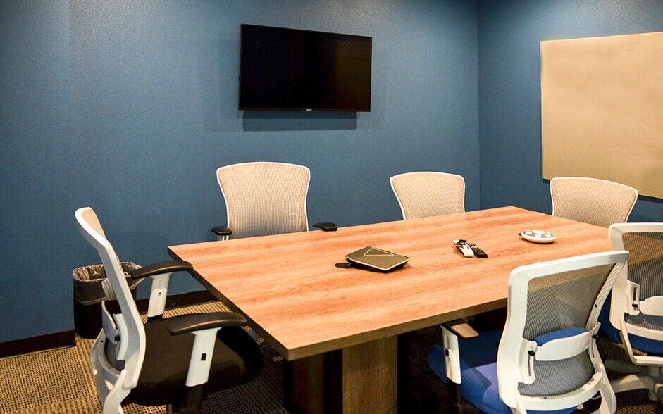 More Photos Of 13085 Harmon Rd, Fort Worth Industrial For Lease