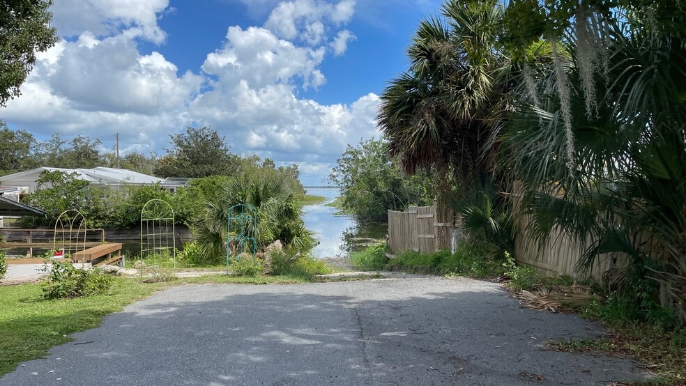 More Photos Of 6808 Lake Griffin Rd, Lady Lake Hotel For Sale