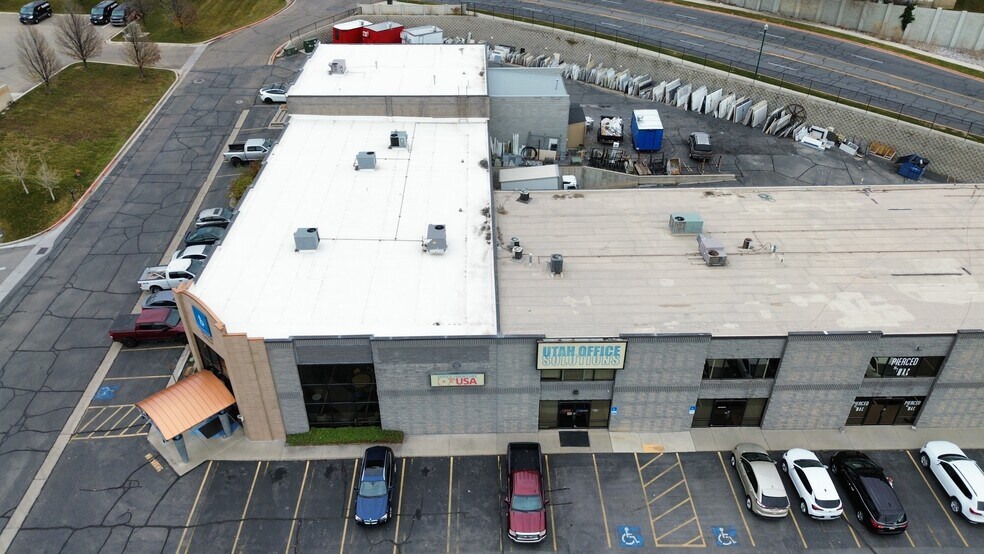 More Photos Of 780 N 1200 W, Orem Showroom For Lease