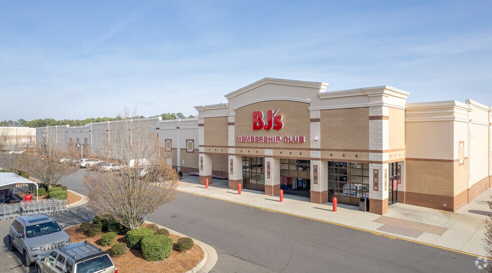 More Photos Of 8001-8651 Brier Creek Pky, Raleigh Unknown For Lease